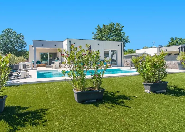 Villa Florentina By *